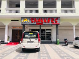 Quick Bites Near Me – Bathinda Dabwali Road | Snakkers Outlet