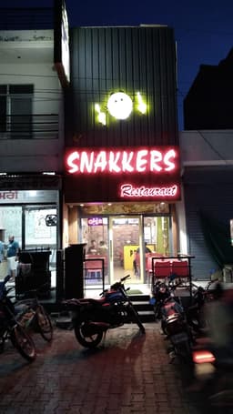 Quick Bites Near Me – Jaito | Snakkers Outlet