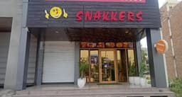 Quick Bites Near Me – Jalandhar | Snakkers Outlet