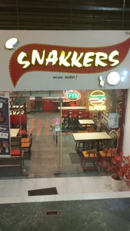Quick Bites Near Me – Ludhiana Rishi Nagar | Snakkers Outlet