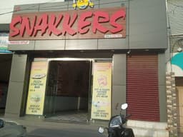 Quick Bites Near Me – Moga | Snakkers Outlet