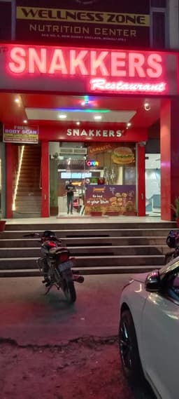 Quick Bites Near Me – Mohali Sunny Enclave | Snakkers Outlet