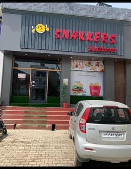 Quick Bites Near Me – Ludhiana GNE | Snakkers Outlet